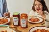HH Heinz Pasta Sauce Family Jars Child Eating 001 (1)