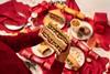 391_HandHoldingChristmasSandwich_DigitalSocial_000
