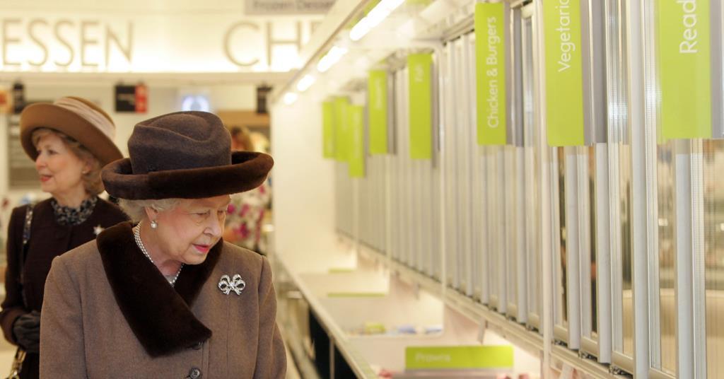 In pictures Queen Elizabeth II visits supermarkets through her reign
