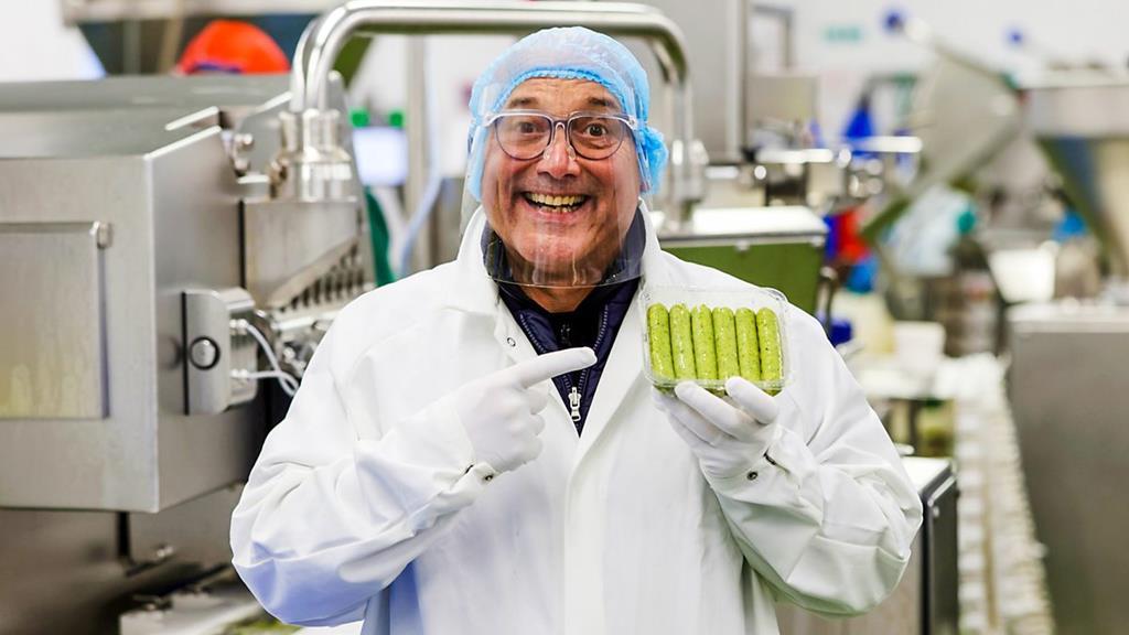 Gregg Wallace returns with hairnet and bags of enthusiasm for Heck tour ...