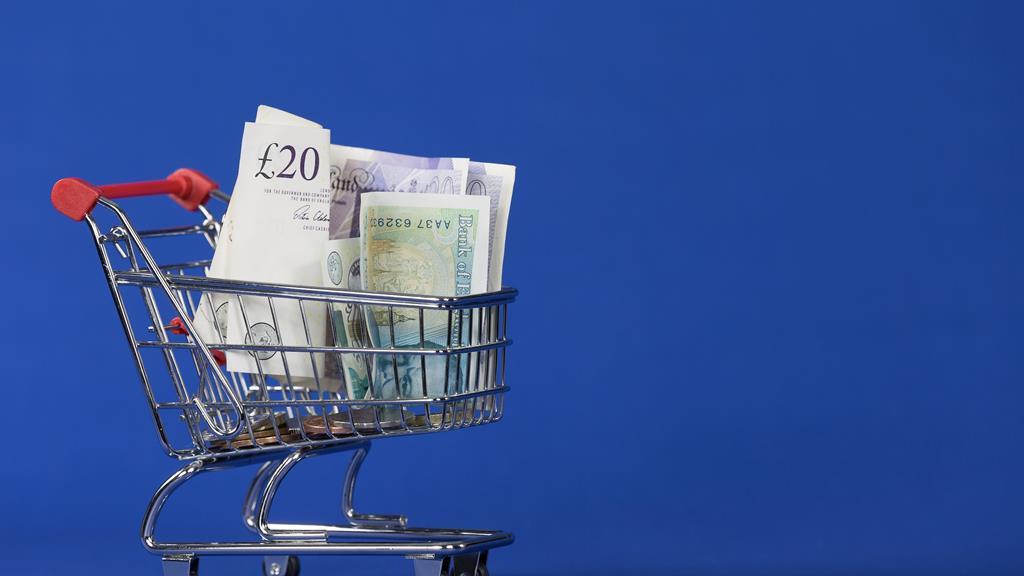 How equal is grocery? The gender pay gap at the supermarkets Analysis