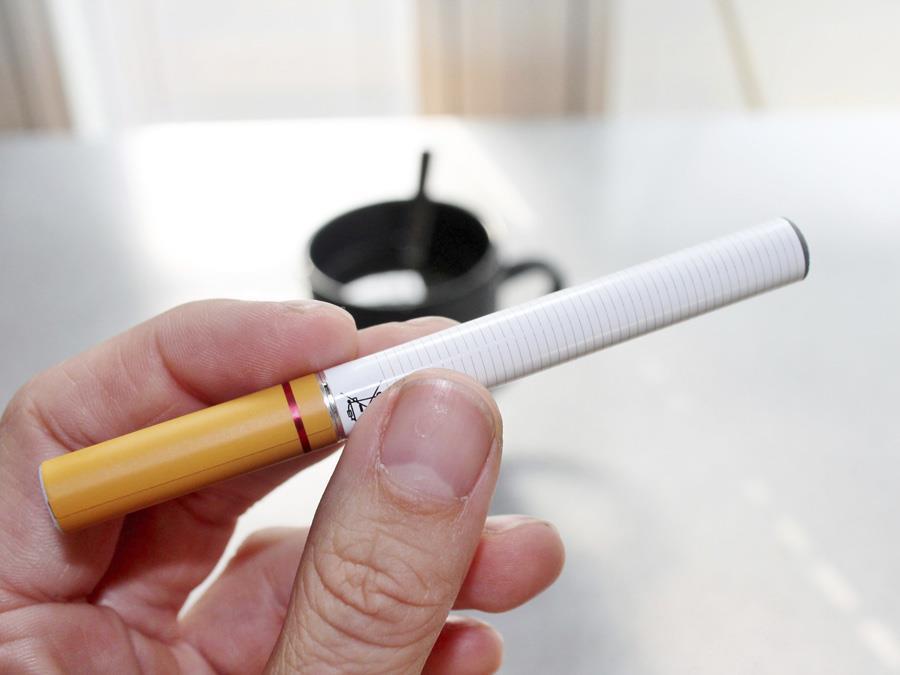 Ecigs should be banned indoors, says WHO in tough new report News