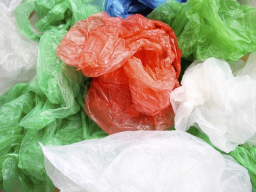 Federation of Small Businesses shifts position on bag charges News