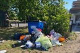 Litter rubbish bins