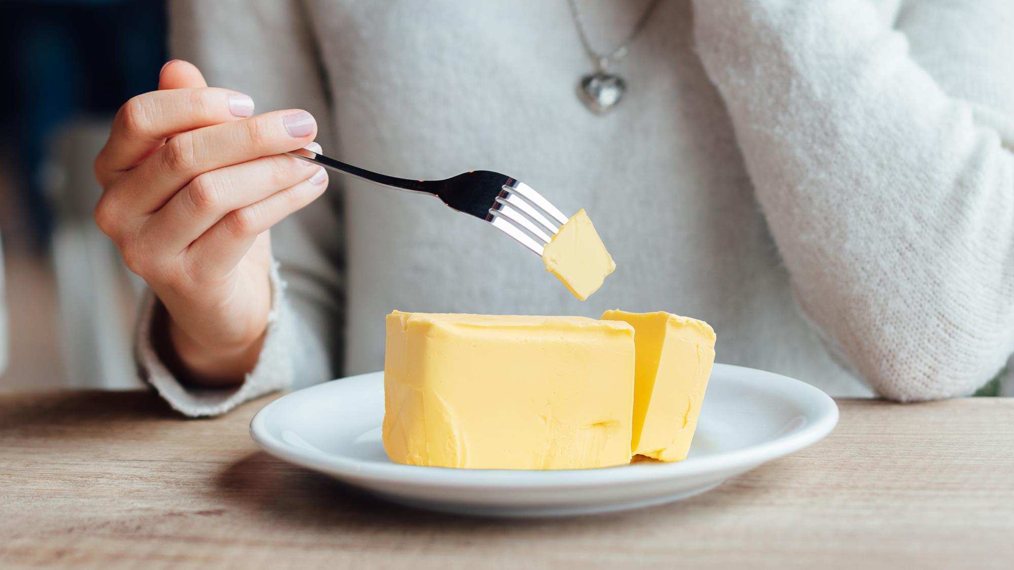 Butter s final meal. Масло сливочное. Полезное сливочное масло. Сливочное масло Эстетика. Масло сливочное фото.