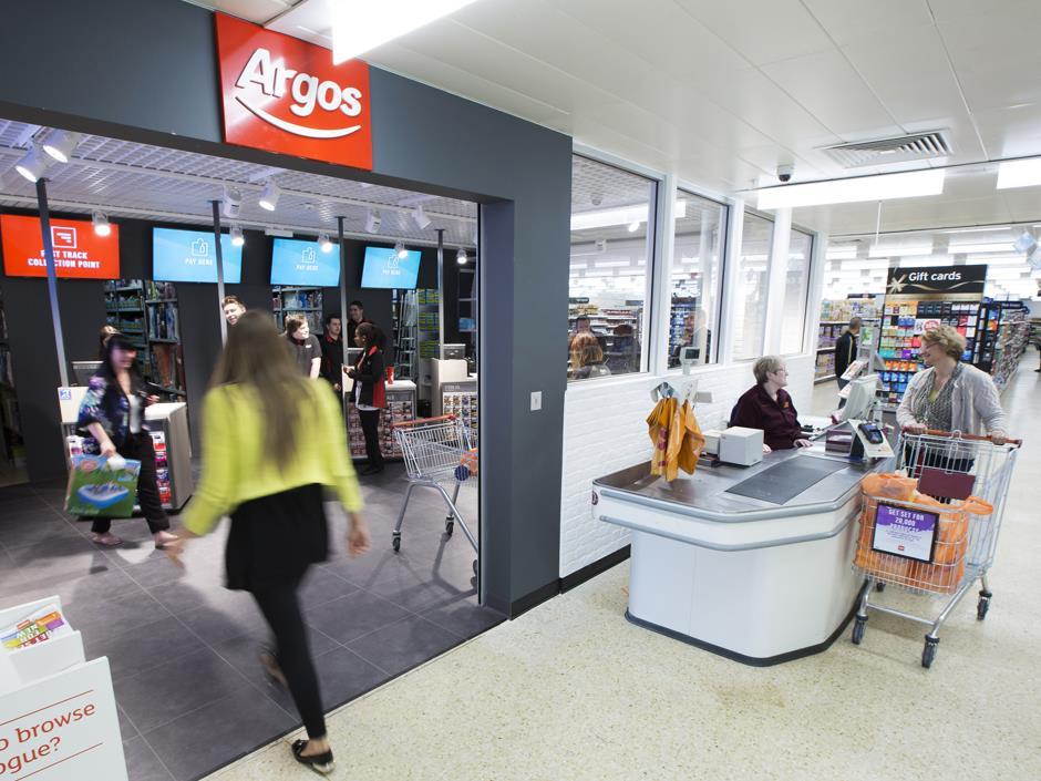 what time does argos in sainsburys close , what time does argos close christmas eve