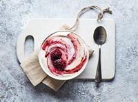 Yoghurt GettyImages-1399627951