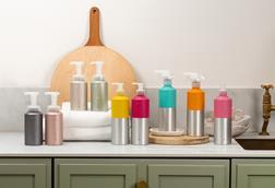 Smol group_shot_alu_bottles