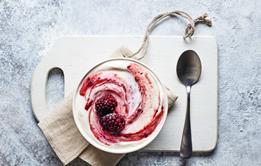 Yoghurt GettyImages-1399627951