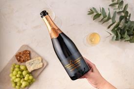 GRAND RESERVE OVERHEAD POUR chapel down