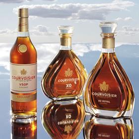 Courvoisier_Staged_Productfamily_Bouchondore