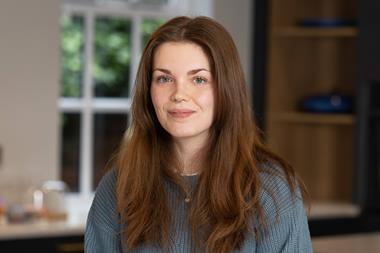 Olivia Lewis - 3432