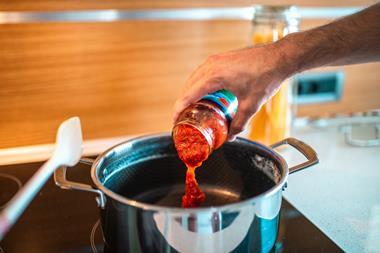 cooking sauce tomato