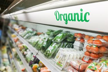 organic aisle shelf supermarket veg pesticides fruit fresh produce