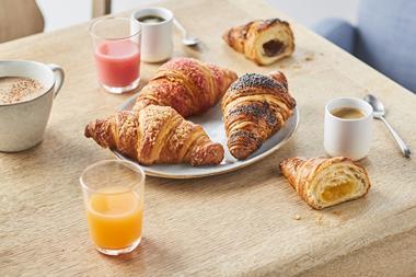Croissants lead resized 2