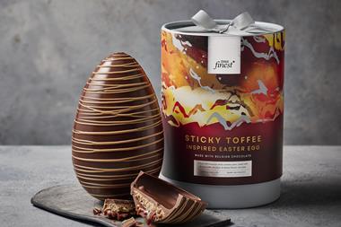 TESCO_BRAND_SPRING_EASTER26_80196_97315563_TescoFinestShowStopperStickyToffeePuddingEgg (2)