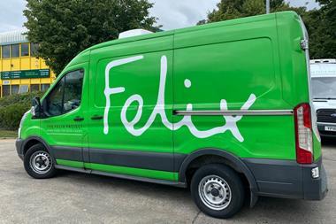 Felix Van shot