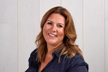 Clare Clough pret