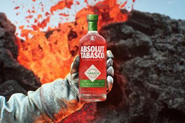 Absolut_Tabasco_ROW_Glove_16-9_Clean