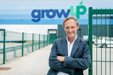 UNP Grocer 46790 Mike Hedges Grow Up Farms007