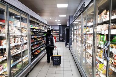 5 Student shopping fresh