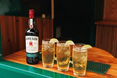 EV-Jameson_Bus-0101-KP