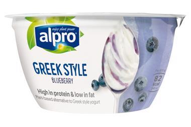 A_greek style blueberry 150g pack shot uk (1)-1