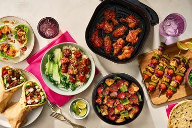 108243 Shwartz air fryer lifestyle no branding RS