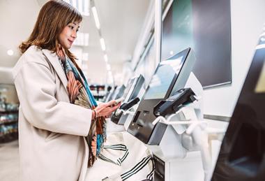 supermarket self check out apple pay shopper