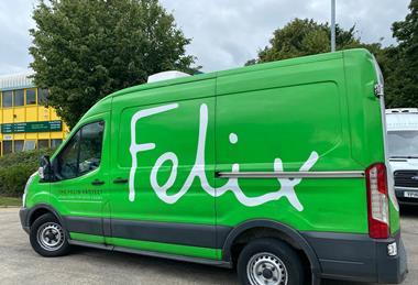 Felix Van shot