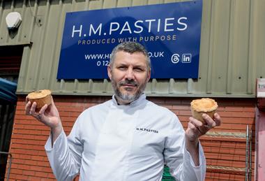 UNP Grocer 47817 HM Pasties Lee Wakeham Oldham016