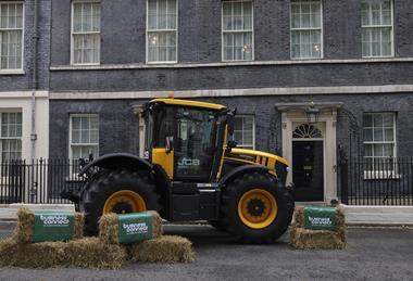 farm to fork summit 10 downing street farming politics tractor - Simon Dawson  No 10 Downing Street