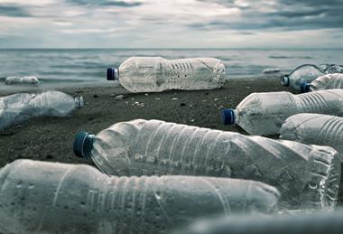 plastic-water-bottles-pollution-ocean cropped 2