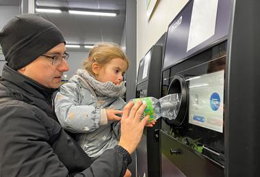 drs deposit return scheme bottle recycling plastic machine GettyImages-1469751090