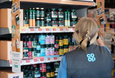 UNP Co Op 47077 Holland & Barrett 030