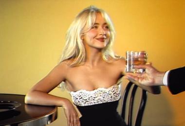 sabrina carpenter johnnie walker