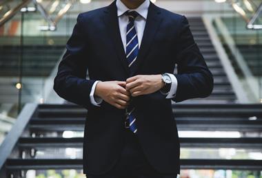 hunters-race-MYbhN8KaaEc-unsplash