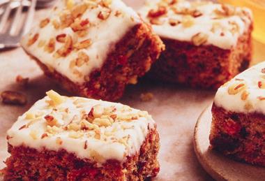 Waitrose___Partners_Freefrom_4_Carrot_Cake_Slices_118g_867314