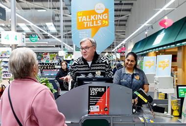 Morrisons Talking Tills ed balls