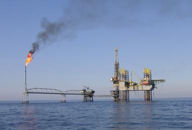 Oil rig in Gulf near Iran GettyImages-172261010