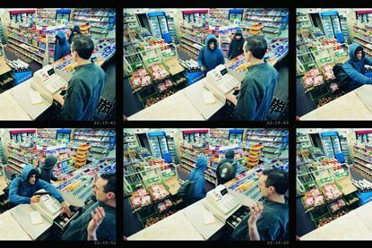 crime shop convinience shoplifting shoplifter steal stealing GettyImages-dv766062