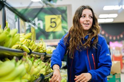 tesco store worker staff fruit veg health (4)