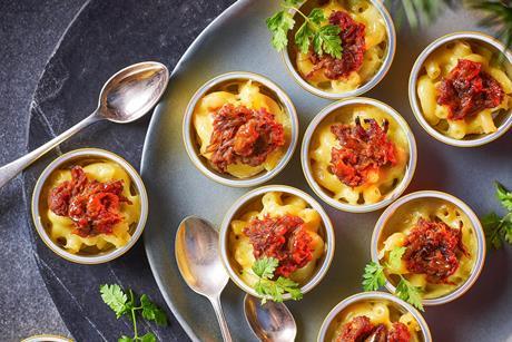 Tesco_Finest_12_BBQ_Beef_Mac_Cheese_Cups_300dpi