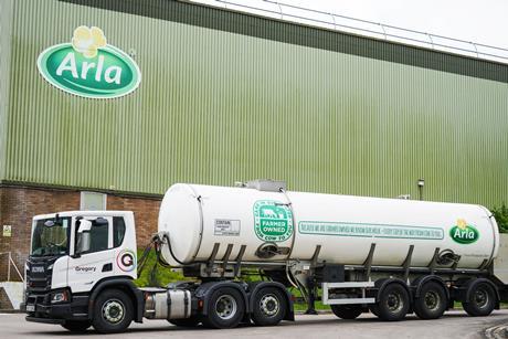 Item 1 Arla Taw Valley Creamery and tanker