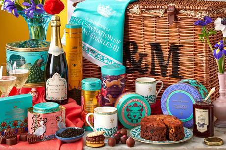 5147318_CORONATION23_The_Coronation_Tea_Hamper_MOB_SQ copy