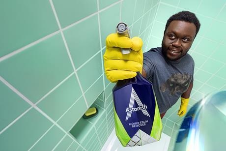 ASTONISH_SHOWER_CLEAN_167_V3_EXT SRGB CROP
