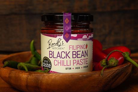 Black bean chilli paste in wooden bowl