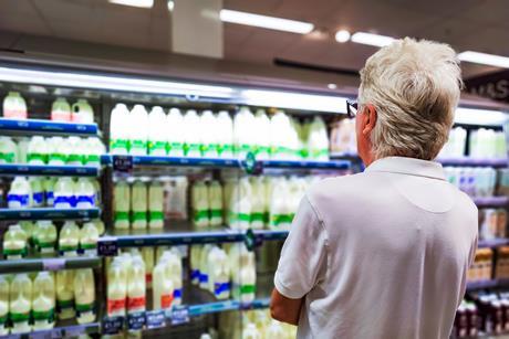 milk aisle supermarket GettyImages-1531267968