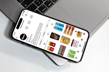 grocer instagram social media mockup iphone