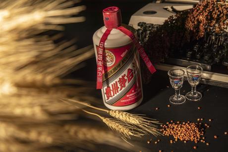 53度500ml飞天茅台场景图1-scaled